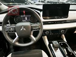 ميتسوبيشي اوتلاندر